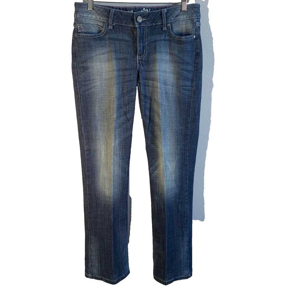 Wrangler Women's Jeans Size 9 /10 Boot Cut Distressed Length 30" Rodeo Cowgirl